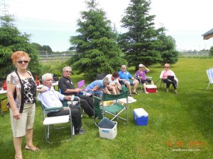 De fervents amis du pique-nique
